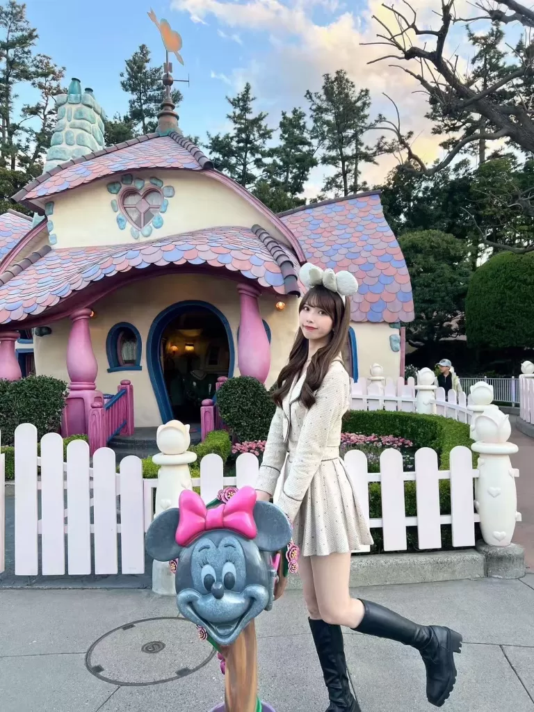 完美清纯女神莫莫卡最开朗的性格 最长的腿