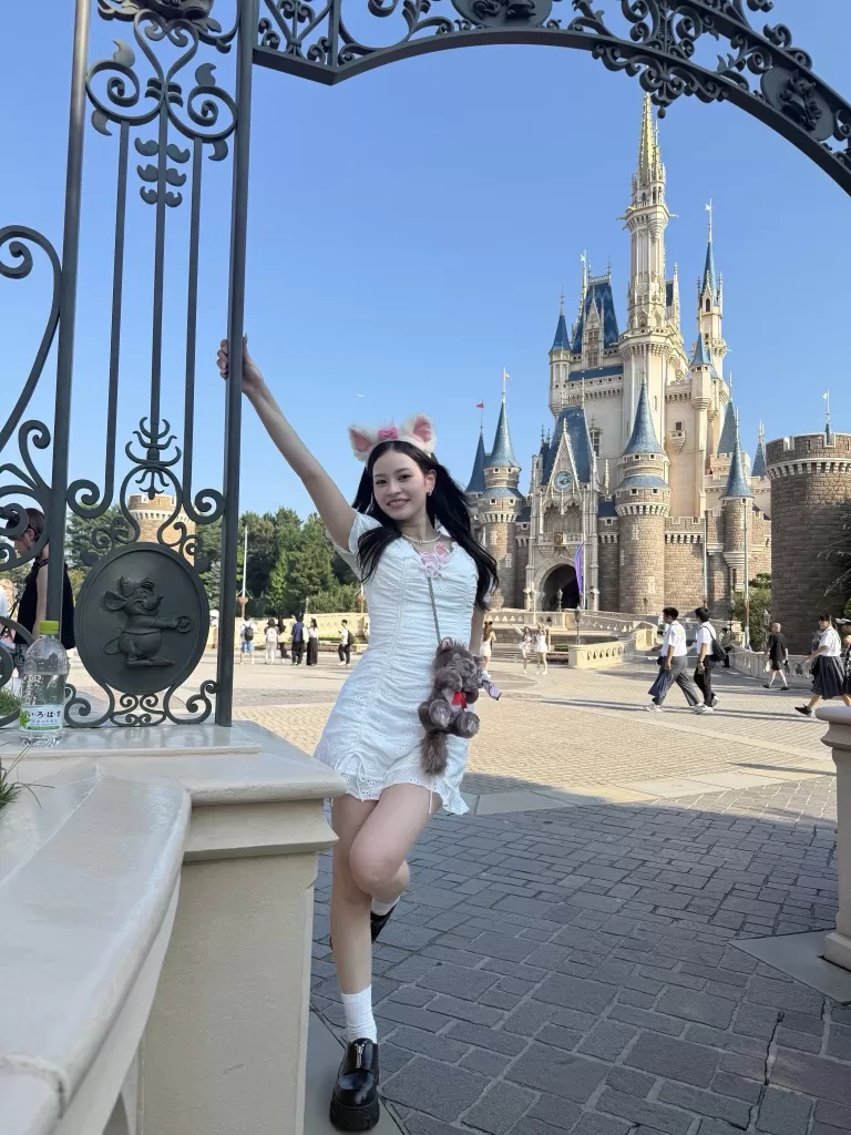 在校女大艺人胚子~想要和混血04后来一场不一样的约会吗