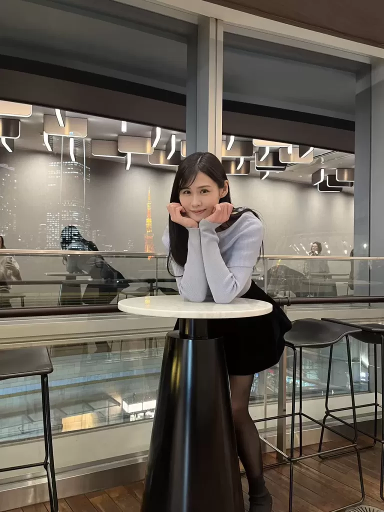 性感女神降临~会英语身材炸裂颜值到顶~性格非常大方的明明，后期可能会涨价~